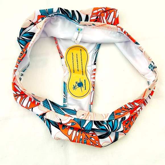 Beachsissi~Bikini / Tropical Leaf Print - Picture 7 of 13